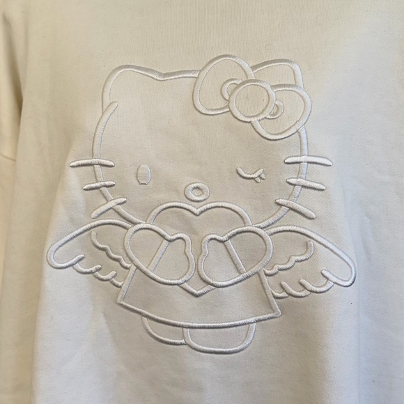 Forever 21 Angel HELLO KITTY Embroidered Pullover, Adult Small NWOT 🐱🪽 - Picture 5 of 7